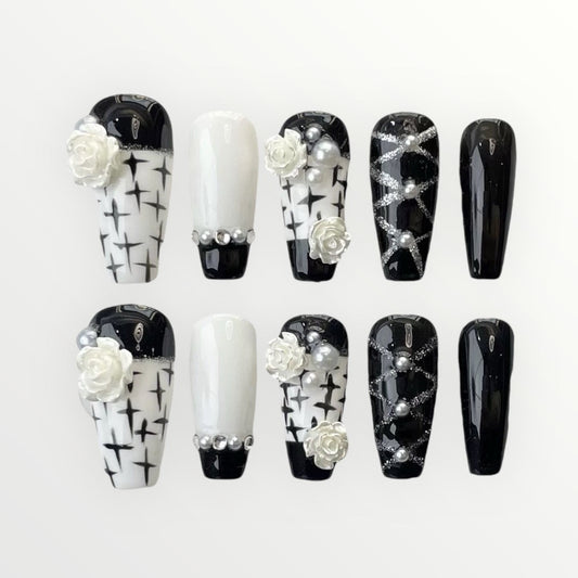 White Pearl Rose Monochrome Garden Press-on Nails