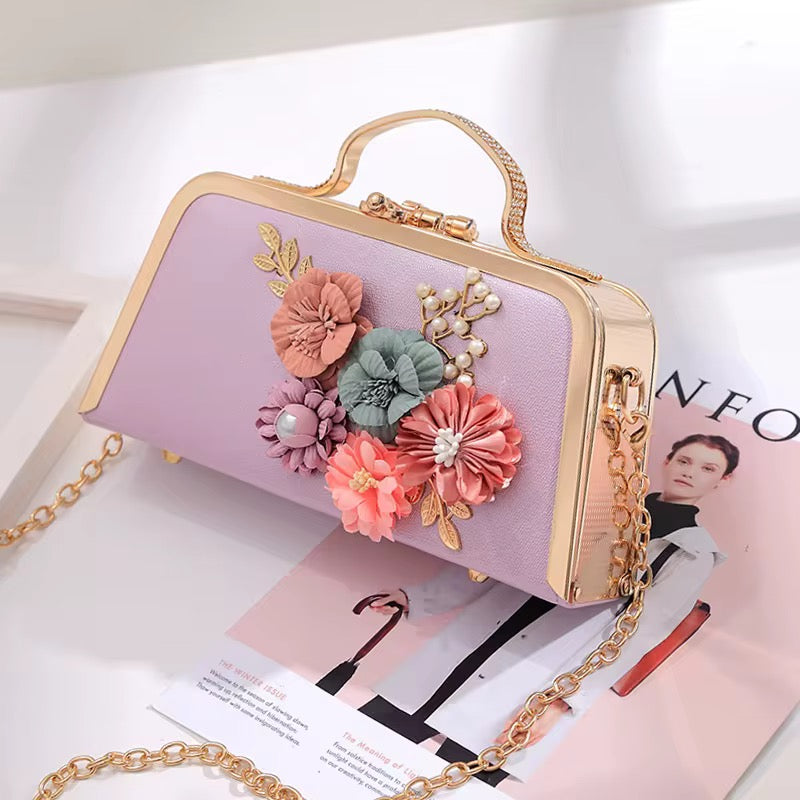 Luxurious Floral Handheld Clutch - Elegant Women’s Evening Bag with Gold Accents and Adjustable Shoulder Chain