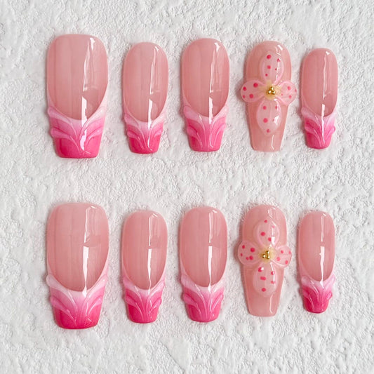 Dreamy Petal Press-on Nails