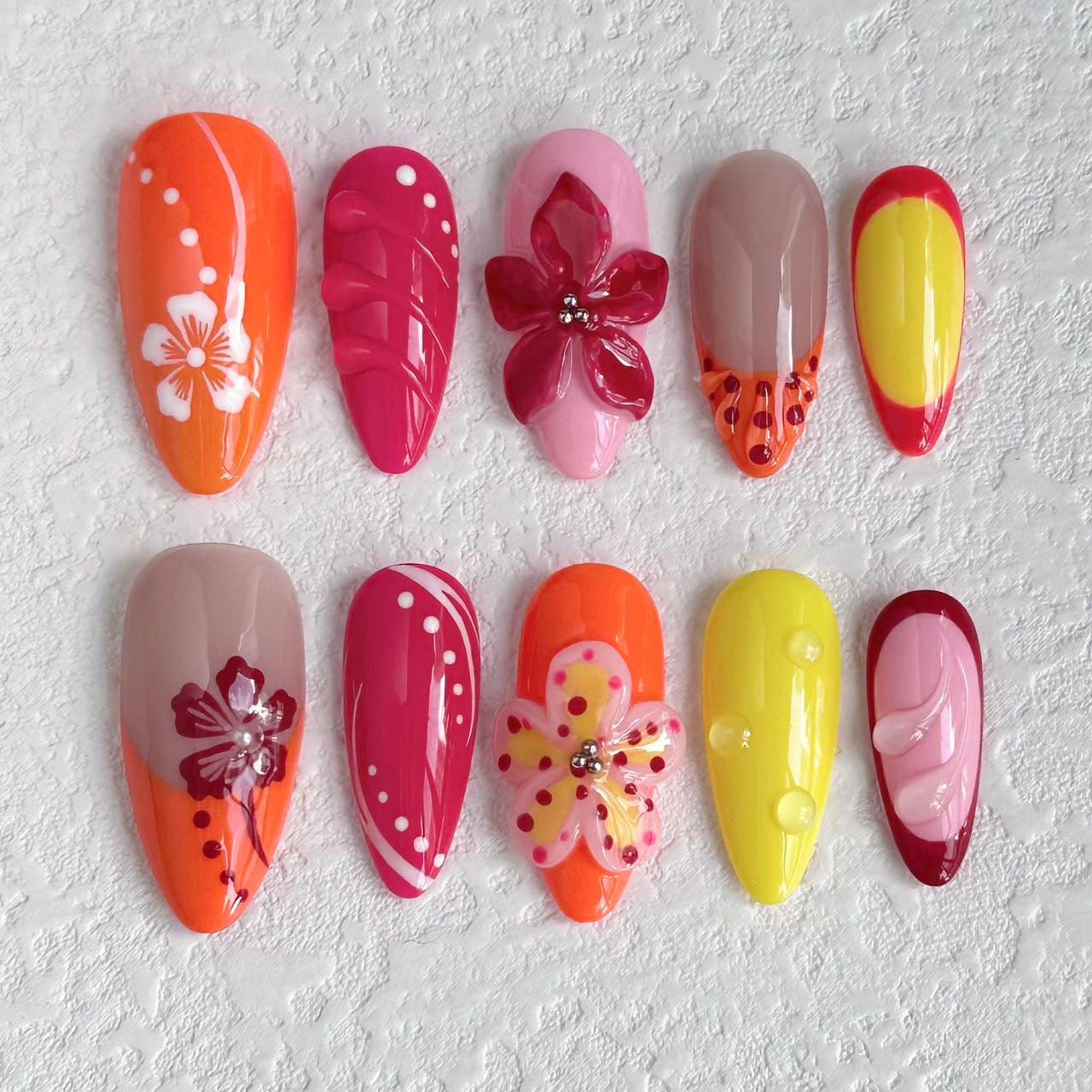 Ongles à coller Vibrant Blooms