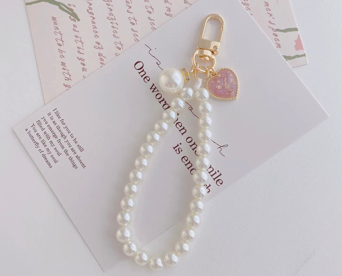 Sweetheart Pearl Elegance Phone Lanyard