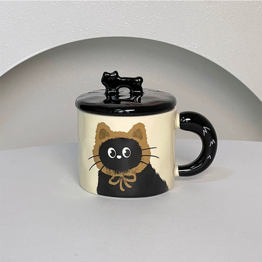 Tasse en céramique avec un adorable chat