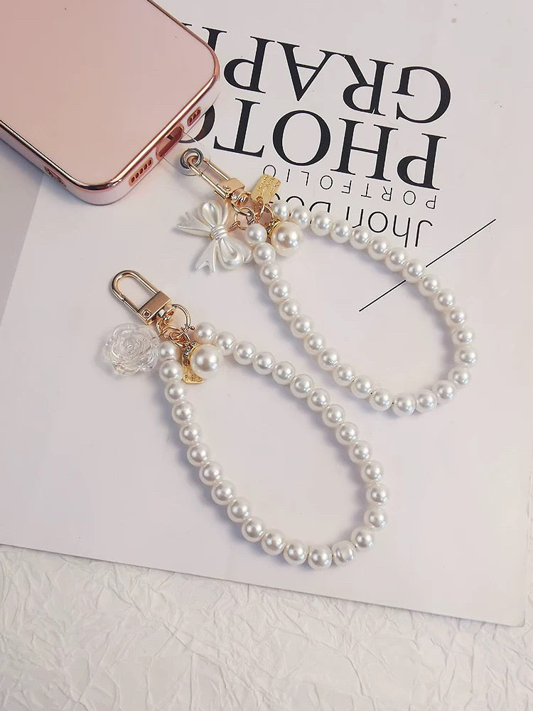 Elegance Pearl phone Lanyard