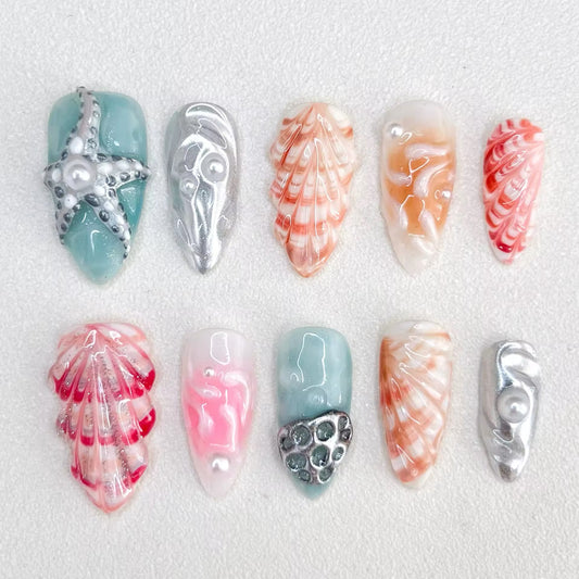 Uñas postizas con conchas marinas Ocean Dreams