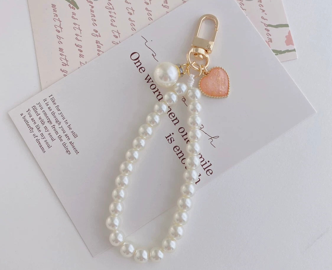 Sweetheart Pearl Elegance Phone Lanyard