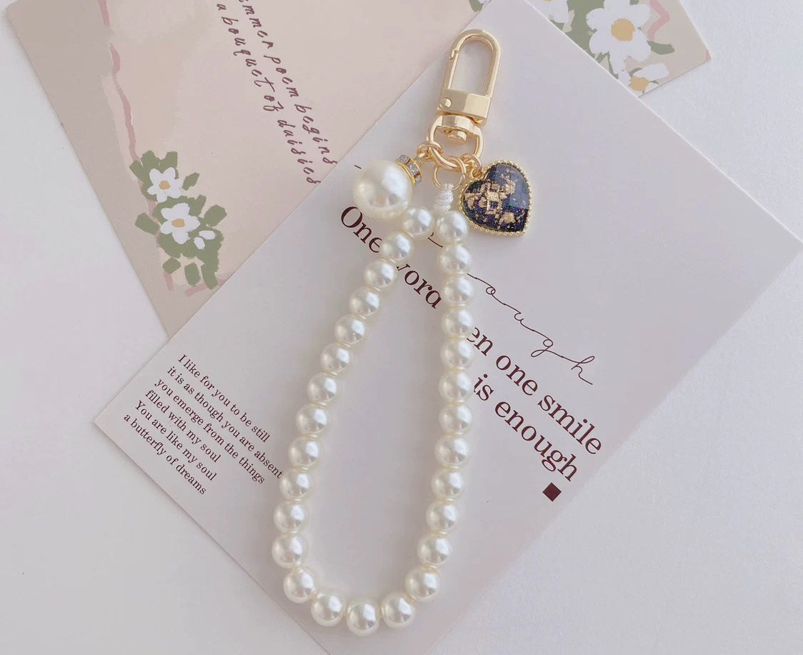 Sweetheart Pearl Elegance Phone Lanyard