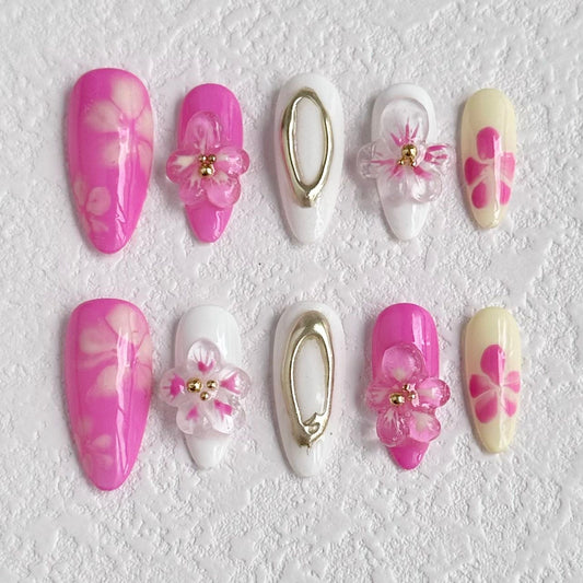 Uñas postizas con diseño de fantasía floral