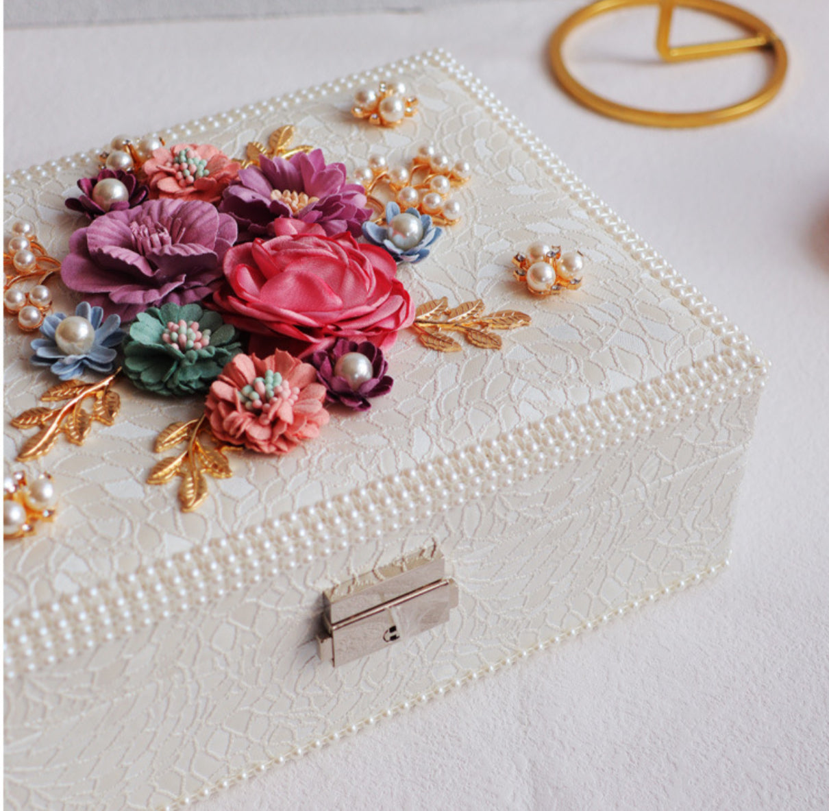 Luxury Floral Jewelry Box - Pink/White Elegance & Storage