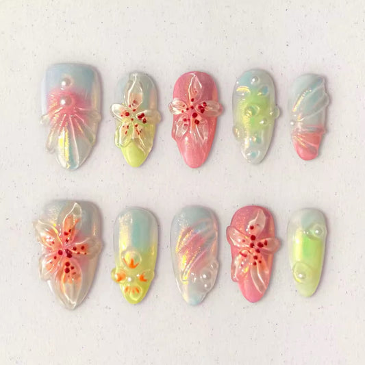 Ongles à coller au motif floral enchanteur