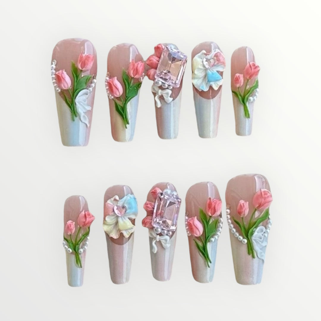 Luxurious Tulip Press-on Nails