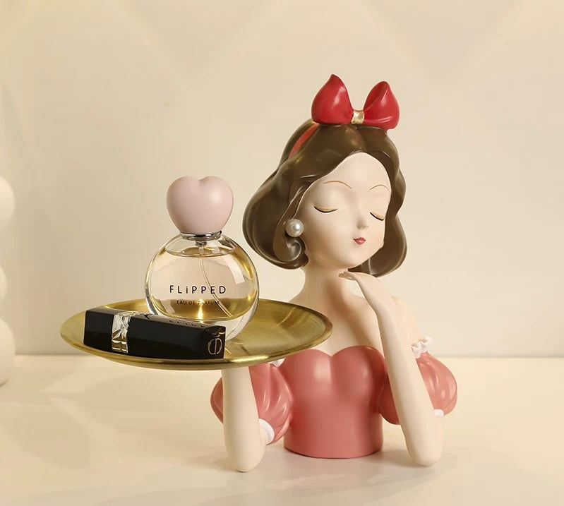 Charming Snow White Figurine Ornament