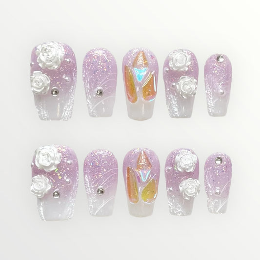 Uñas postizas con diseño floral de lavanda de ensueño