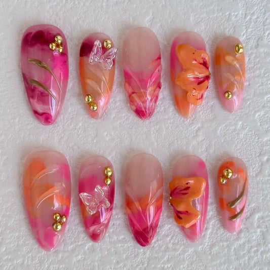 Uñas postizas con diseño de mariposa retro