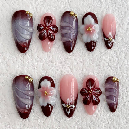 Uñas postizas con diseño floral vintage